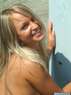 hairypussypics galleries brunette hairy pussy pictures