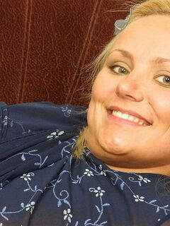 teengirl flashes her untrimmed pussy in various strange placed