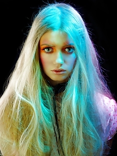 Naked Young Models With Her Long Hair