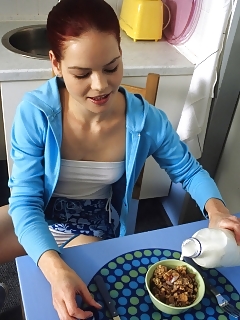Zoe Toying Her Pink Pussy During The Breakfast Time