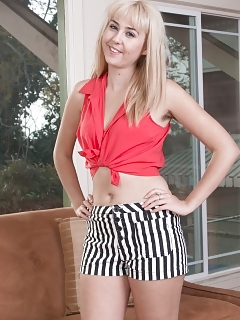 Aali Rousseau Is Filthy, Blonde, And Very Bushy