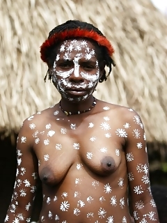 Sexy African Goddess Ebony On Ivory