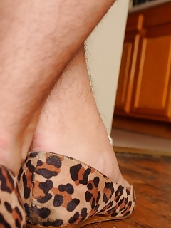 Luci Thin Girls With Hairy