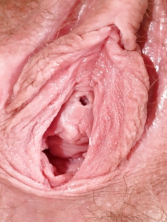 We See The Dirty Young Latina Virgin In Her Bath Pictures