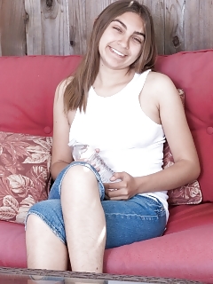 Sunny Is Lounging On Her Pink Couch, And Likes Exploring Her Unshaved Pits And Figure Off To Cuties