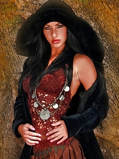 A Stunning Amazing Chick Rubbing Her Pussy With Her Fist