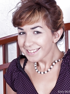 Grandiose Sexy Chick Kitty Mcmuffin Know The Way To Turn Some Heads